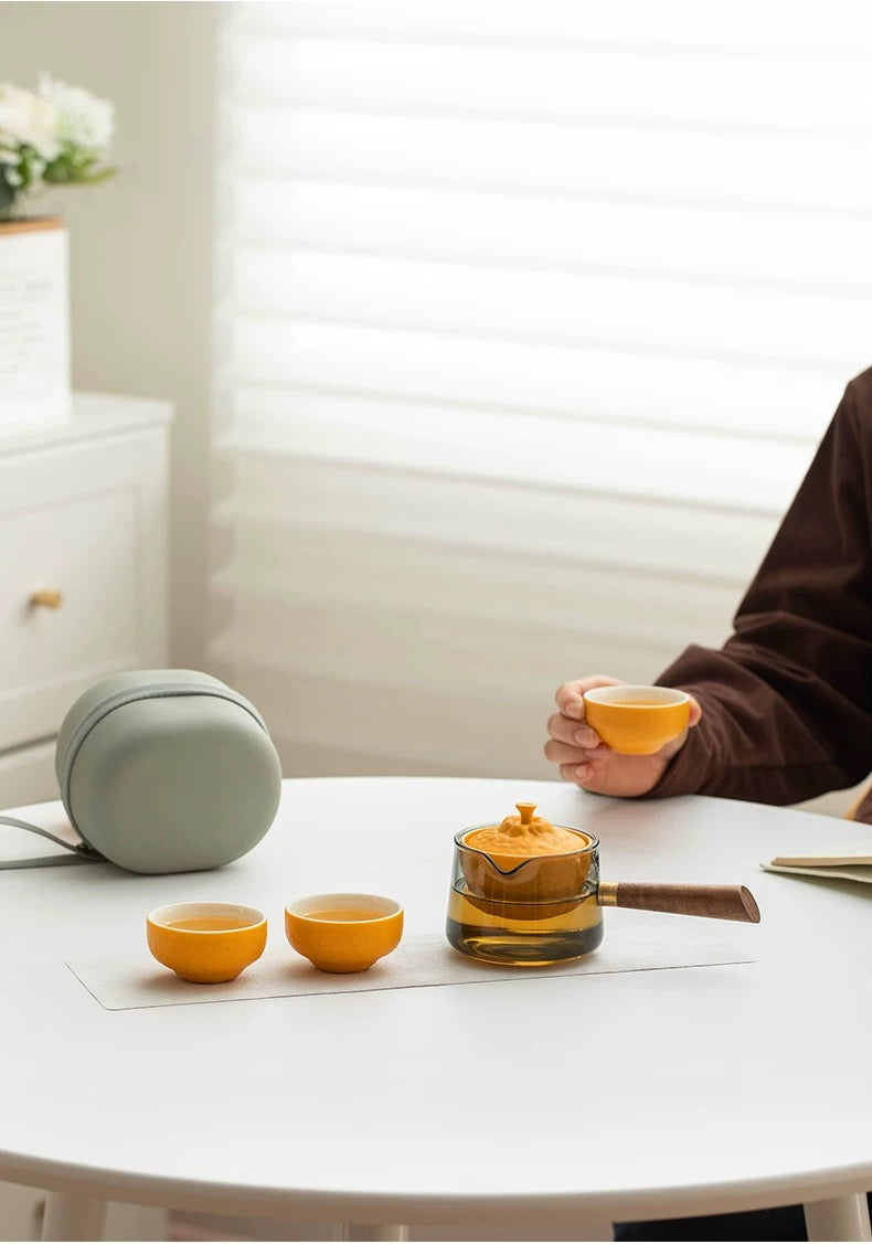 Zhuan Zhuan Tea Set
